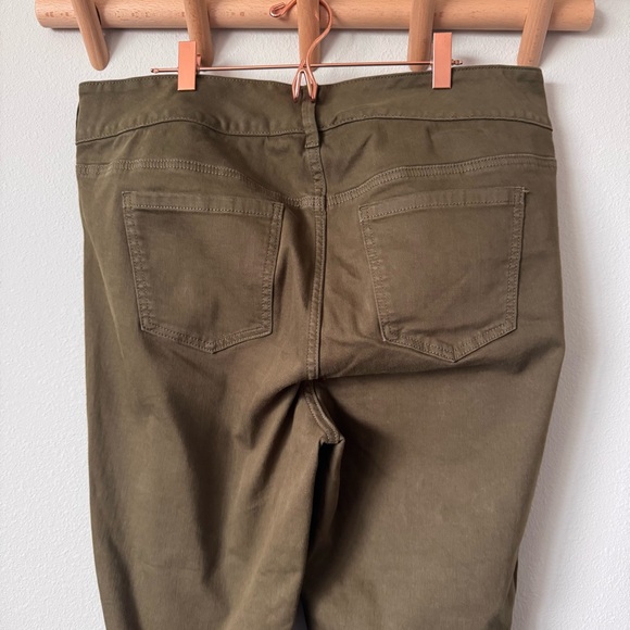 Torrid Super Soft Olive Green Skinny Jeans size 16 Tall - Picture 6 of 12